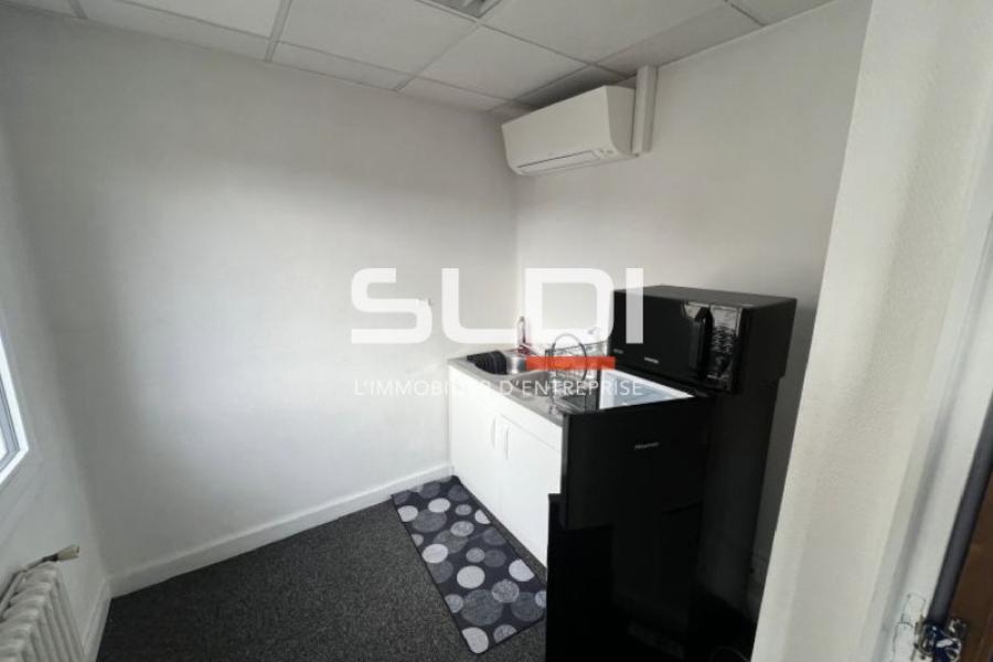 Bureaux A LOUER - LYON - 85 m²