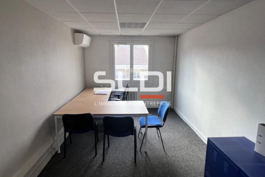 Bureaux A LOUER - LYON - 85 m²
