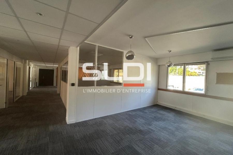 Bureaux A LOUER - ECULLY - 162 m²