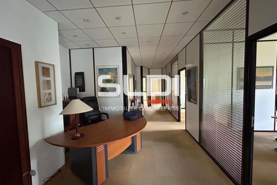 Bureaux A VENDRE - ECULLY - 147 m²