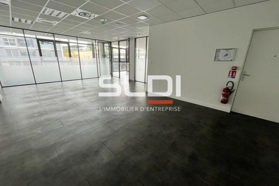 Bureaux A LOUER - LYON - 456 m² Bureaux A LOUER - LYON - 456 m²
