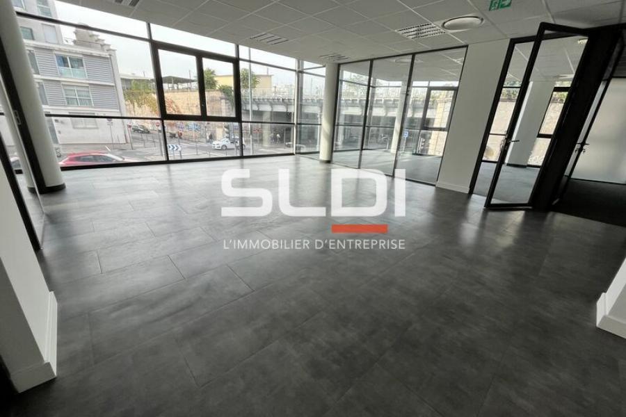 Bureaux A LOUER - LYON - 456 m² Bureaux A LOUER - LYON - 456 m²