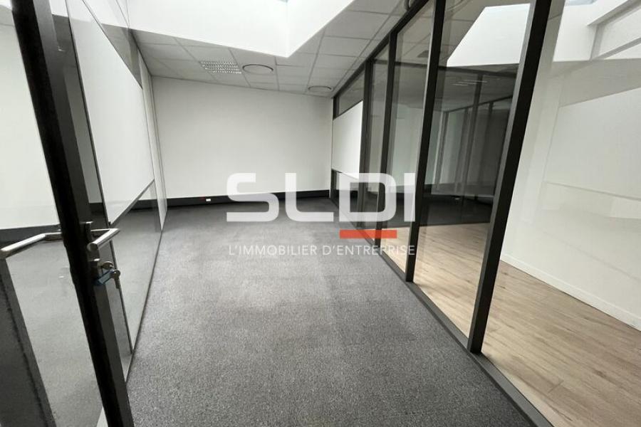 Bureaux A LOUER - LYON - 456 m² Bureaux A LOUER - LYON - 456 m²