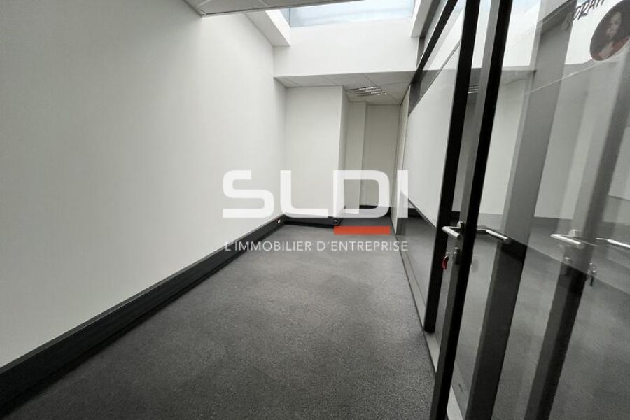 Bureaux A LOUER - LYON - 456 m² Bureaux A LOUER - LYON - 456 m²