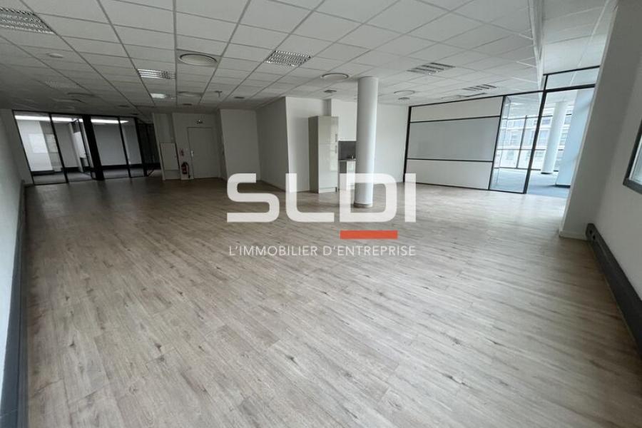 Bureaux A LOUER - LYON - 456 m² Bureaux A LOUER - LYON - 456 m²