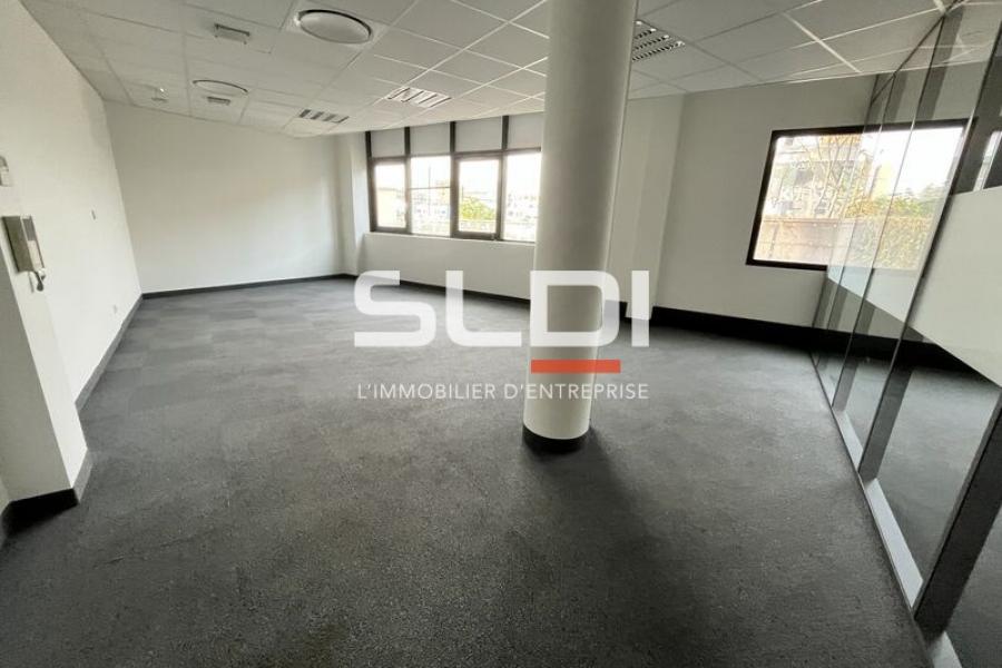 Bureaux A LOUER - LYON - 456 m² Bureaux A LOUER - LYON - 456 m²