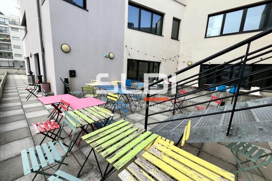 Bureaux A LOUER - LYON - 456 m² Bureaux A LOUER - LYON - 456 m²