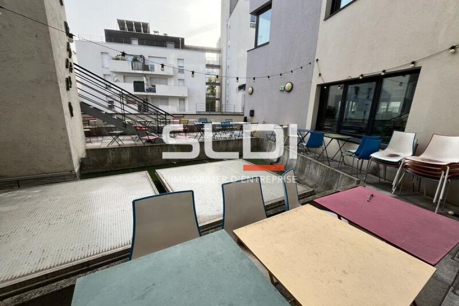 Bureaux A LOUER - LYON - 456 m² Bureaux A LOUER - LYON - 456 m²