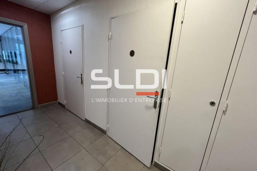Bureaux A LOUER - LYON - 456 m² Bureaux A LOUER - LYON - 456 m²