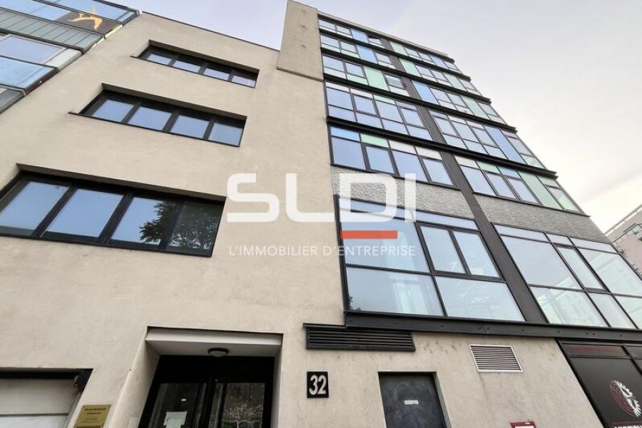 Bureaux A LOUER - LYON - 456 m² Bureaux A LOUER - LYON - 456 m²