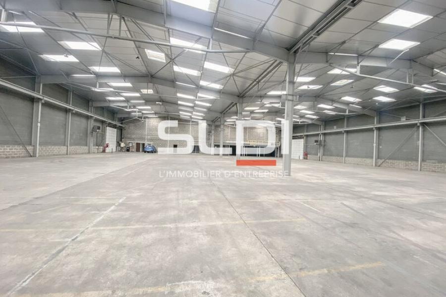 Activités A VENDRE OU A LOUER - SAINT QUENTIN FALLAVIER - 2 979 m² Activités A VENDRE OU A LOUER - SAINT QUENTIN FALLAVIER - 2 979 m²