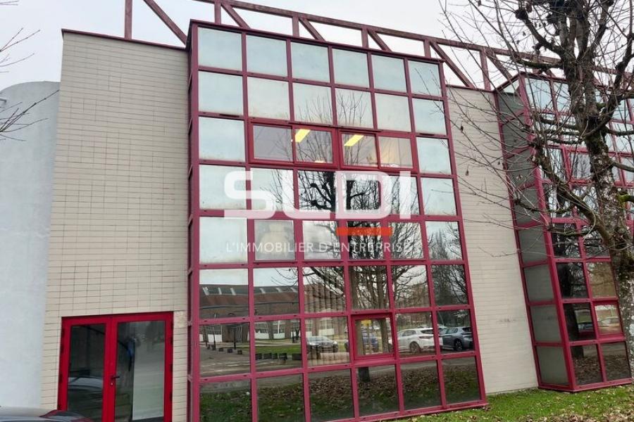 Bureaux A LOUER - LE CREUSOT - 500 m² Bureaux A LOUER - LE CREUSOT - 500 m²