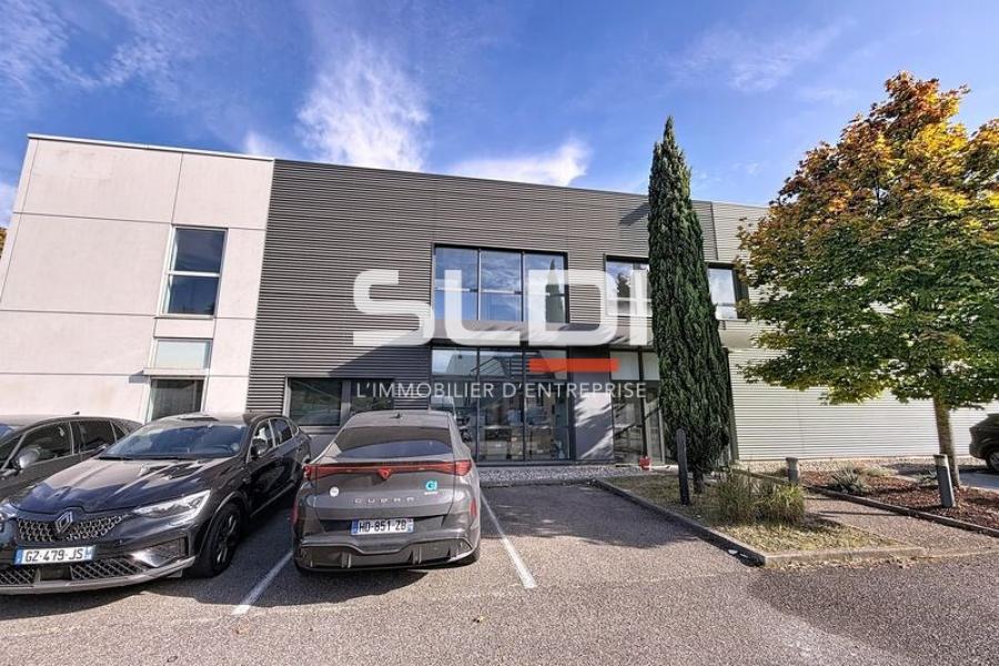 Bureaux A LOUER - SAINT PRIEST - 392 m² Bureaux A LOUER - SAINT PRIEST - 392 m²