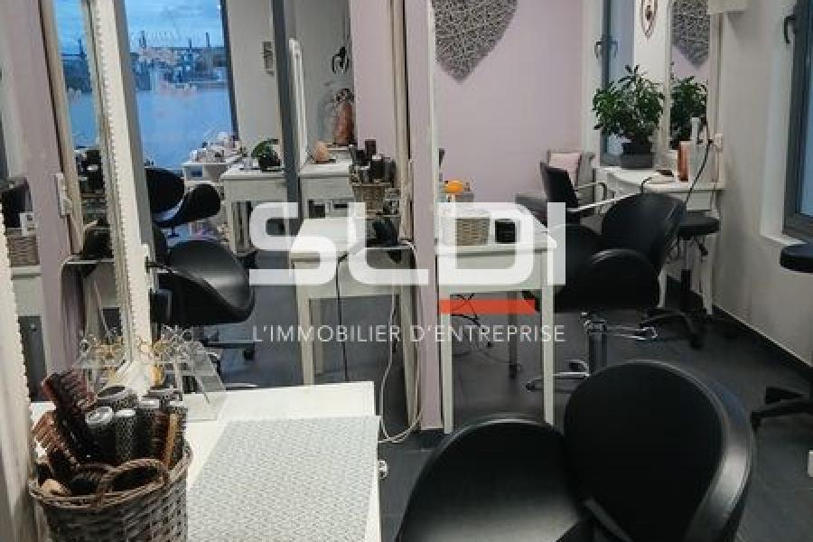 Commerces CESSION DE FONDS - SAINT QUENTIN FALLAVIER - 90 m²