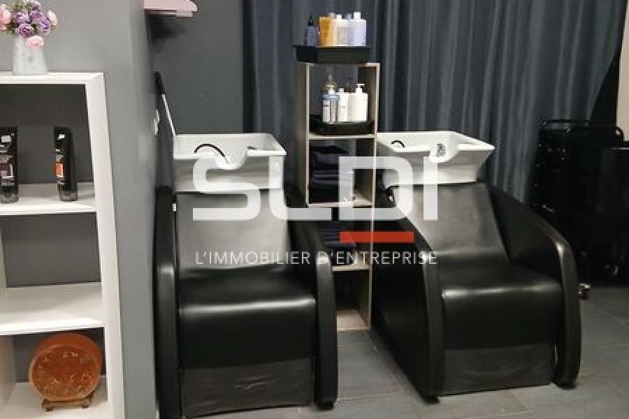 Commerces CESSION DE FONDS - SAINT QUENTIN FALLAVIER - 90 m²