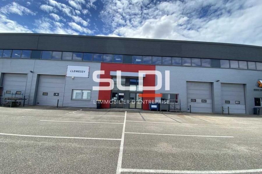 Activités A LOUER - DAGNEUX - 2 244 m² Activités A LOUER - DAGNEUX - 2 244 m²