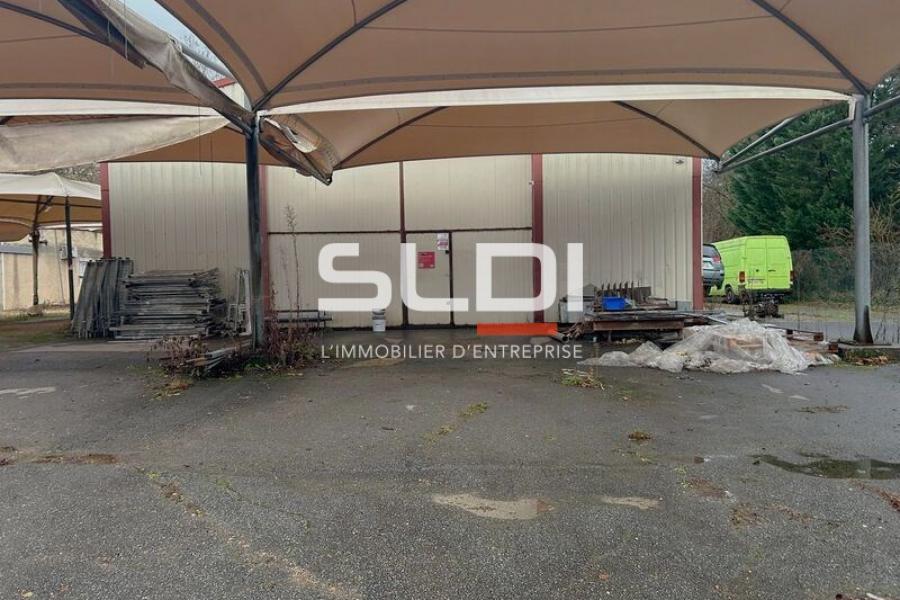 Activités A VENDRE - GLEIZE - 330 m² Activités A VENDRE - GLEIZE - 330 m²