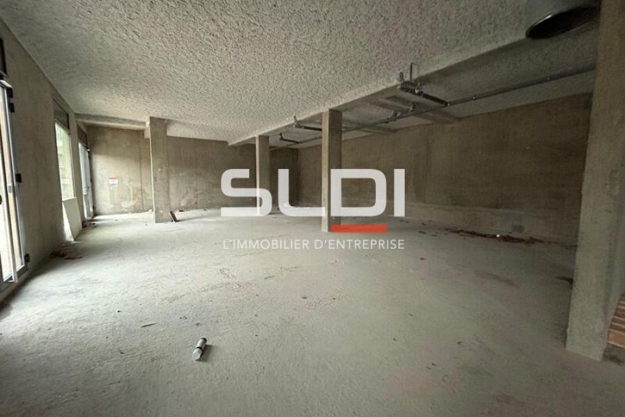 Commerces A VENDRE OU A LOUER - GLEIZE - 349 m²