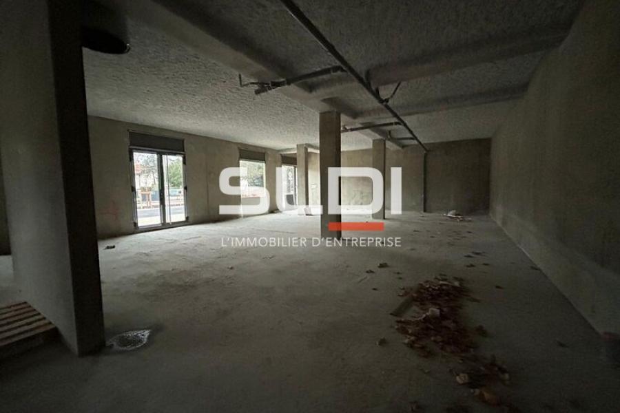 Commerces A VENDRE OU A LOUER - GLEIZE - 349 m²