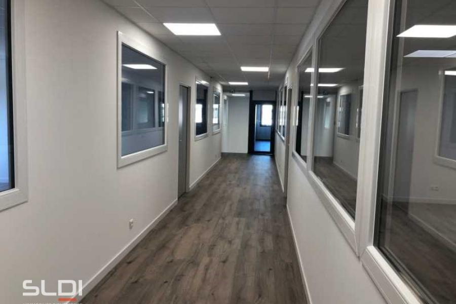 Bureaux A LOUER - MEYZIEU - 78 m²