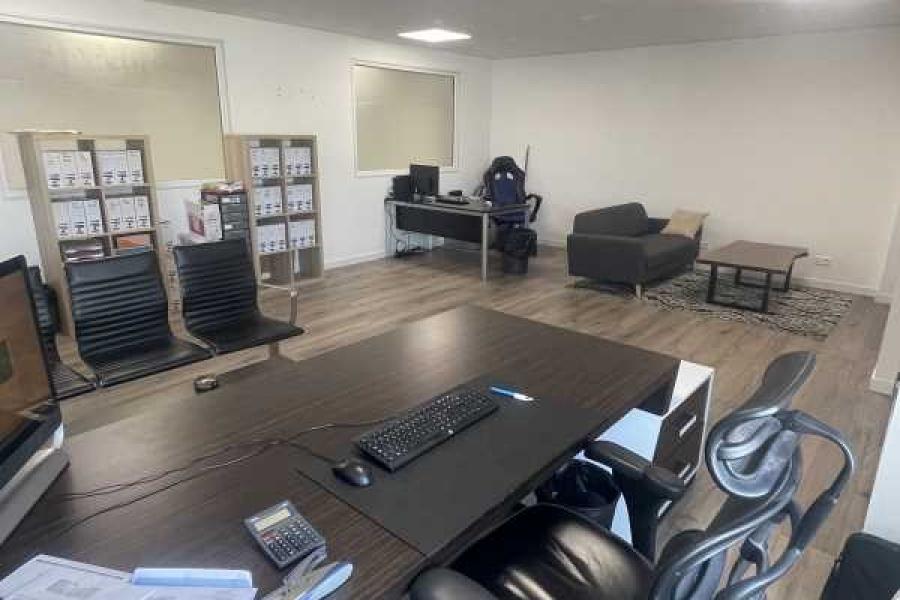 Bureaux A LOUER - MEYZIEU - 78 m²