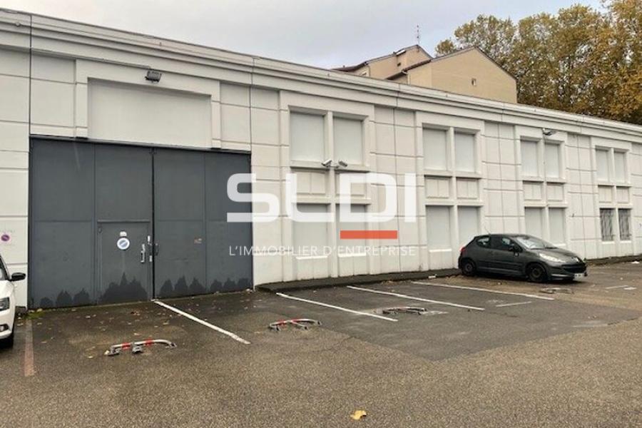 Bureaux A LOUER - VILLEURBANNE - 588 m² Bureaux A LOUER - VILLEURBANNE - 588 m²