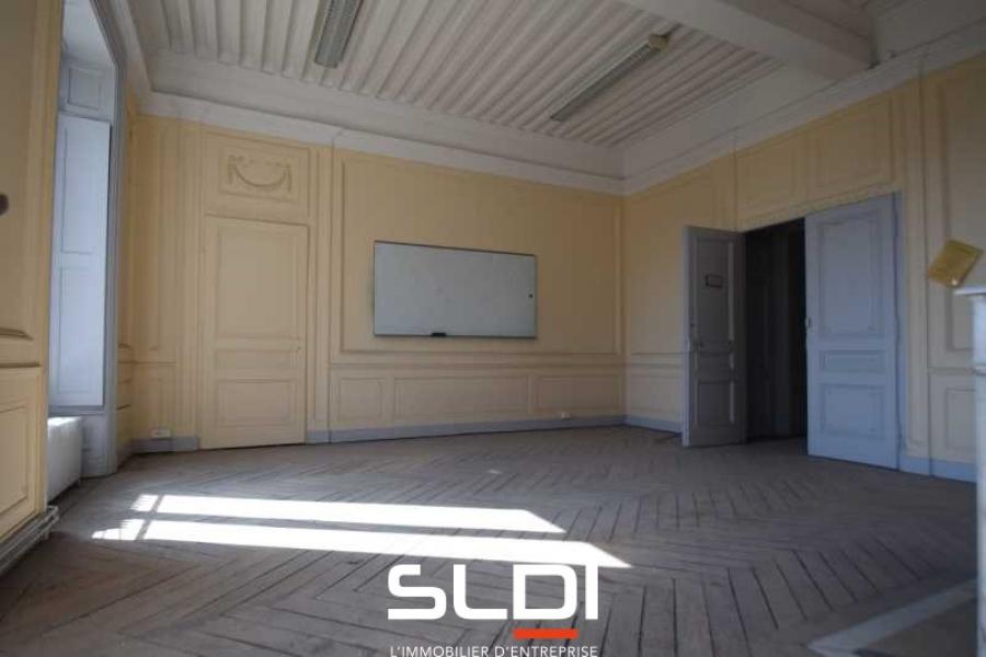 Bureaux A LOUER - SAINT ETIENNE - 285 m²