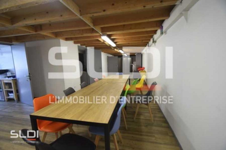 Bureaux A LOUER - LYON - 932 m²