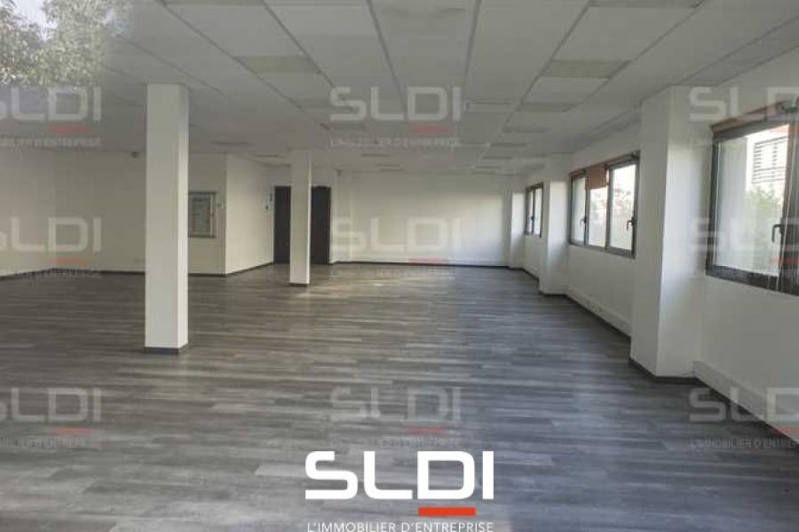 Bureaux A LOUER - SAINT PRIEST - 1 216 m²