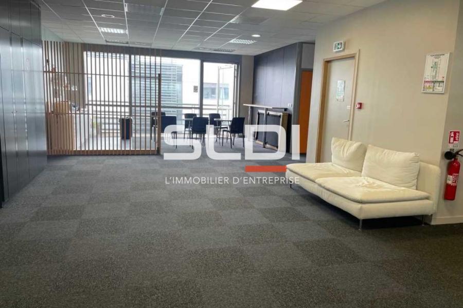 Bureaux A LOUER - DARDILLY - 19 m²