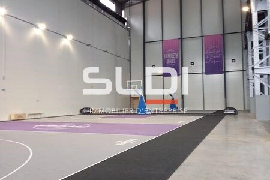 Activités A LOUER - SAINT ETIENNE - 2 500 m²