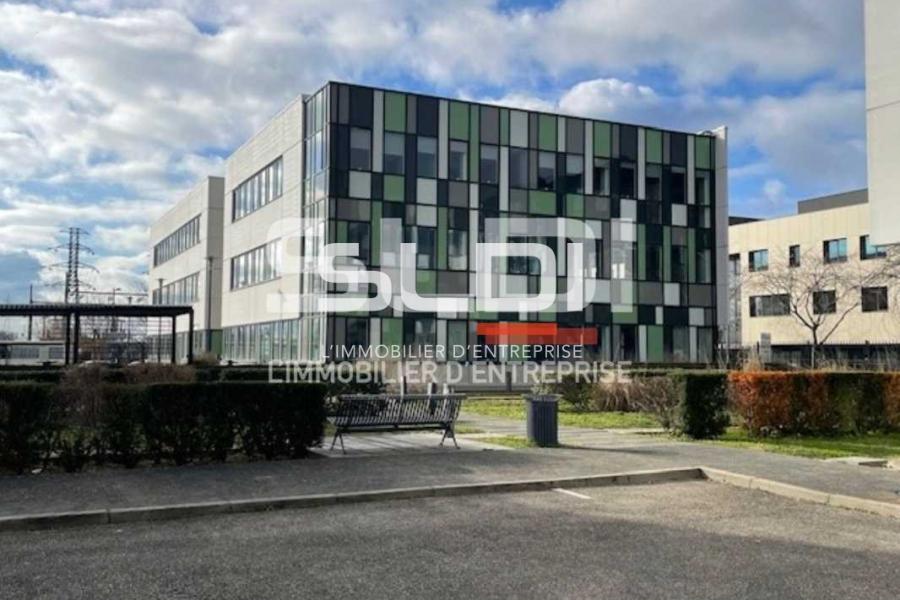 Bureaux A VENDRE OU A LOUER - LYON - 6 717 m²