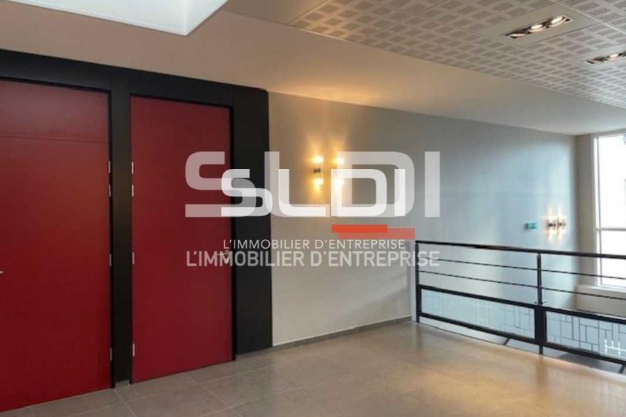 Bureaux A VENDRE OU A LOUER - LYON - 6 717 m²