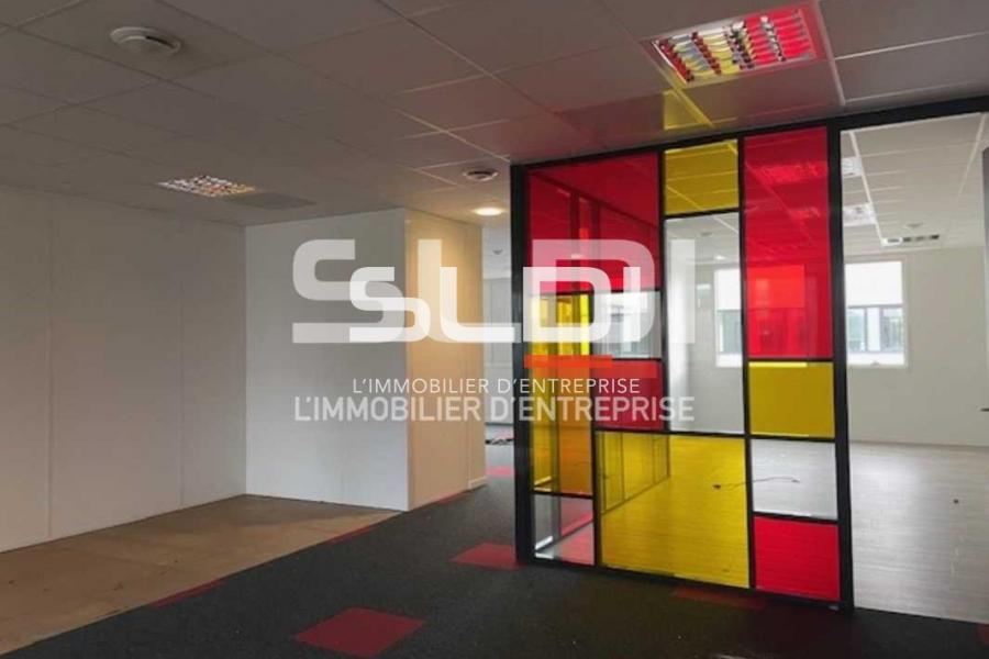 Bureaux A VENDRE OU A LOUER - LYON - 6 717 m²