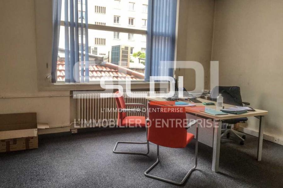Bureaux A LOUER - LYON - 134 m²