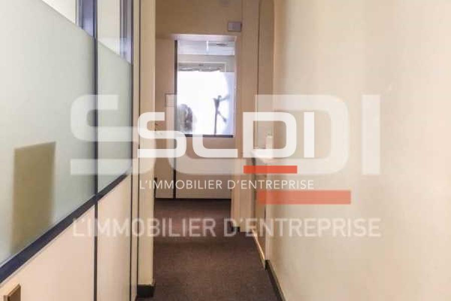 Bureaux A LOUER - LYON - 134 m²