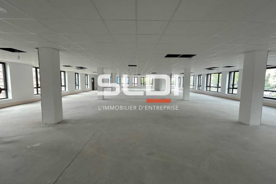 Bureaux A VENDRE OU A LOUER - VENISSIEUX - 700 m²