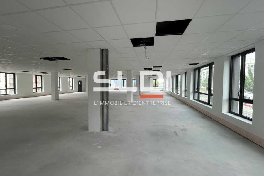 Bureaux A VENDRE OU A LOUER - VENISSIEUX - 700 m²