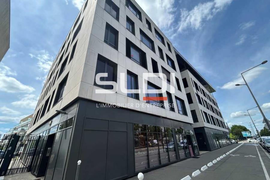 Bureaux A VENDRE OU A LOUER - VENISSIEUX - 700 m²