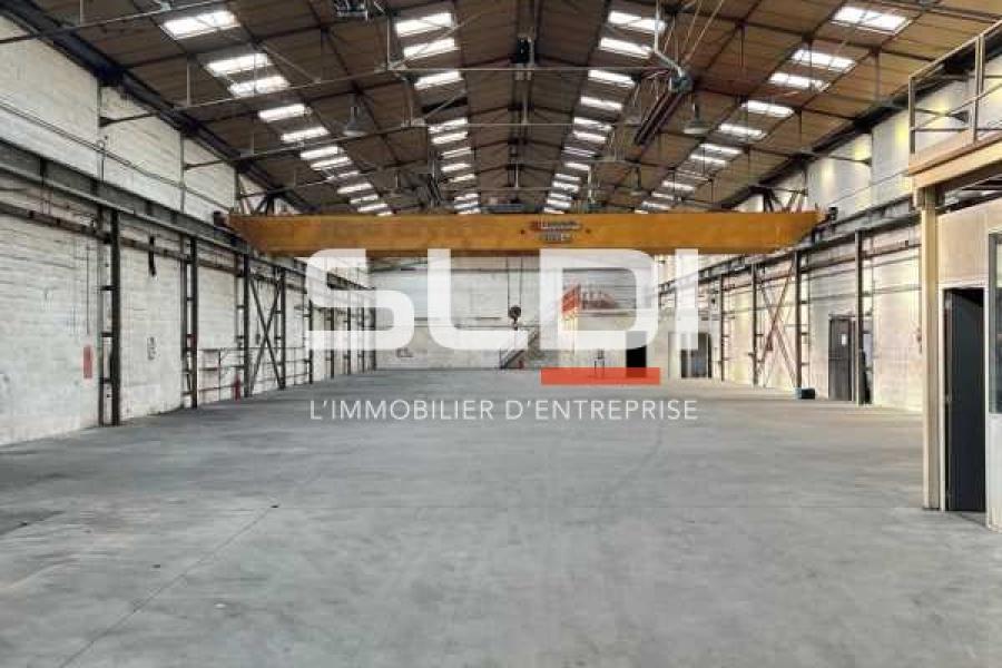 Activités A LOUER - CHASSIEU - 2 234 m²