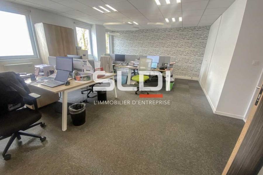 Bureaux A LOUER - LYON - 143 m²