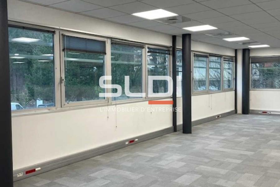 Bureaux A LOUER - ECULLY - 912 m²