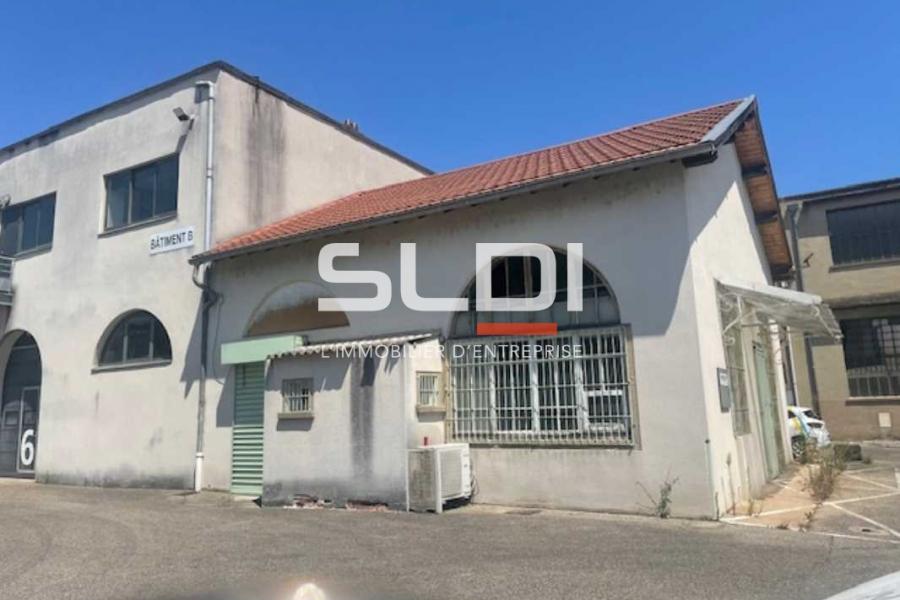Bureaux A LOUER - VILLEURBANNE - 377 m²