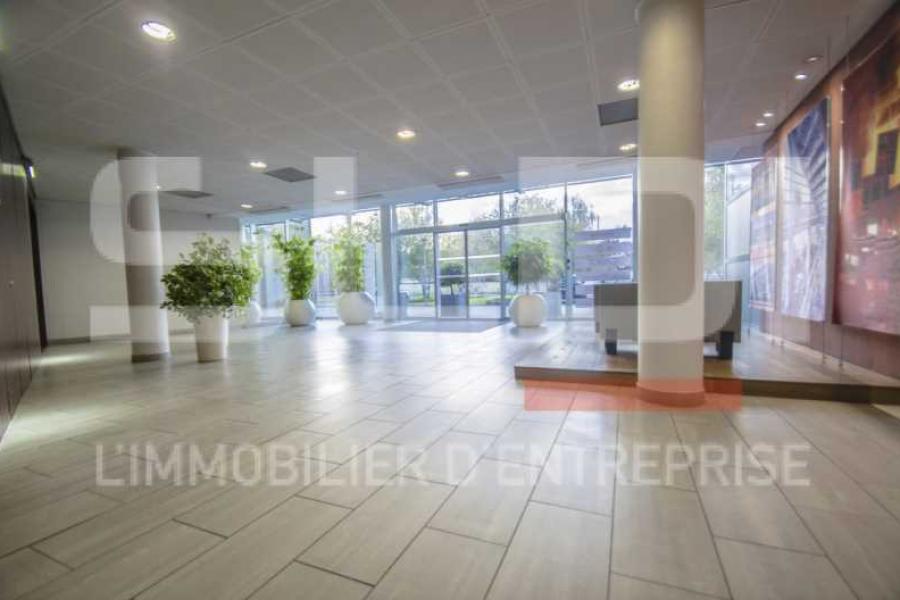 Bureaux A LOUER - SAINT QUENTIN FALLAVIER - 157 m²