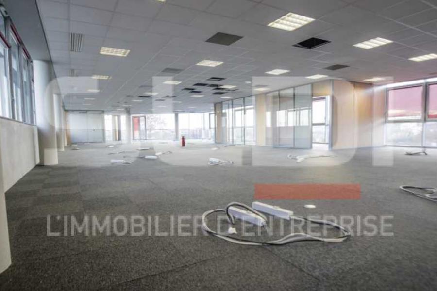 Bureaux A LOUER - SAINT QUENTIN FALLAVIER - 157 m²