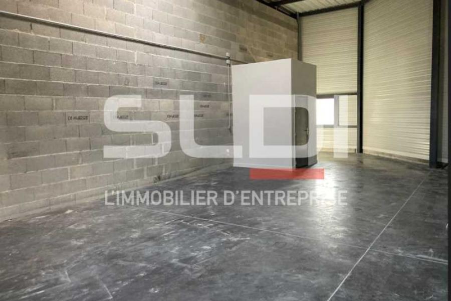 Activités A LOUER - BELLEVILLE - 141 m²